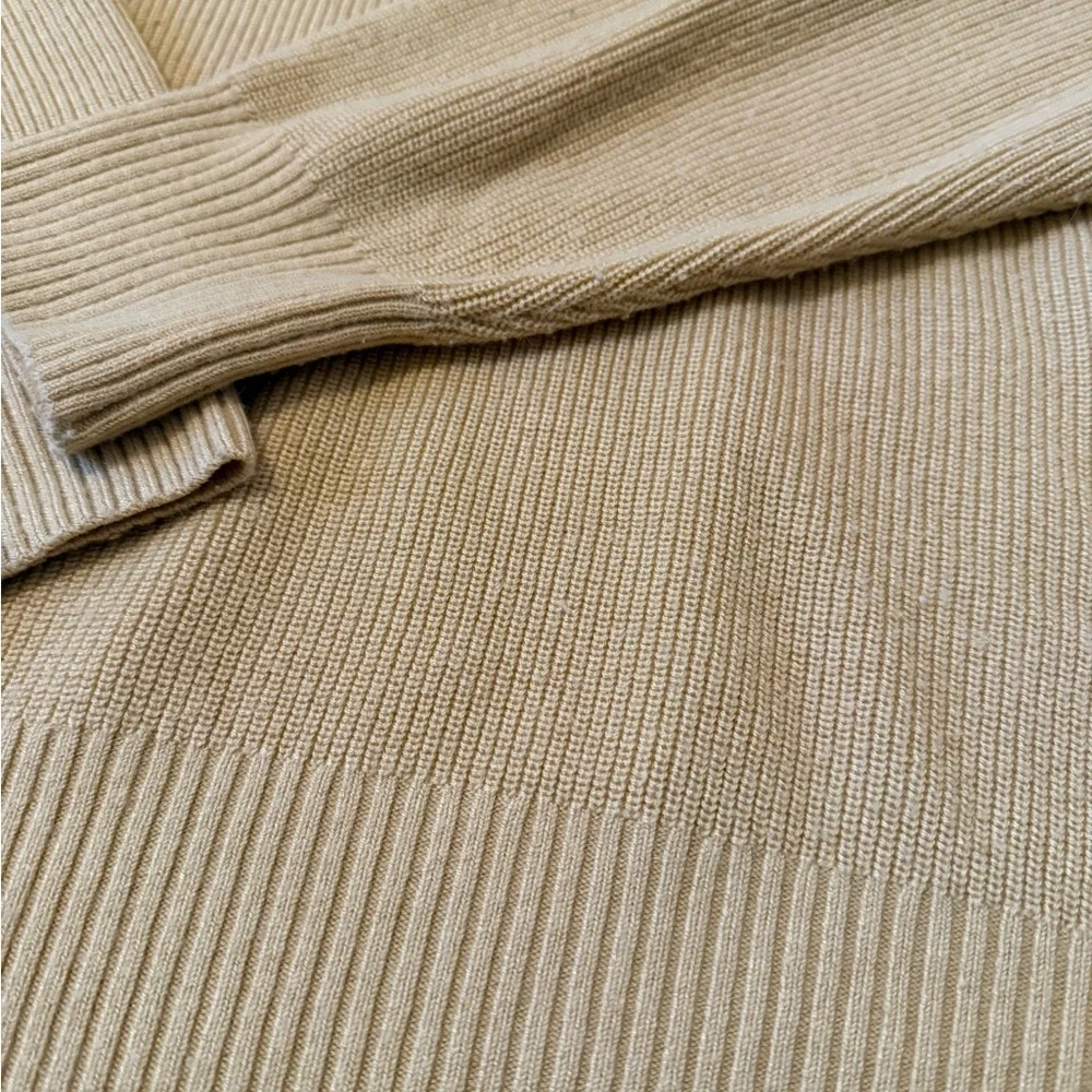 Nike Men’s Ribbed Button-Front Henley Sweater - Picture 5 of 5